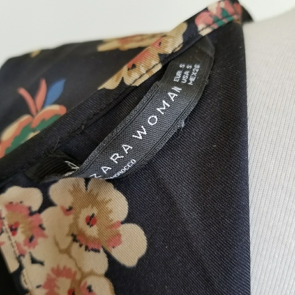 Zara Floral Blouse - Picture 4 of 4
